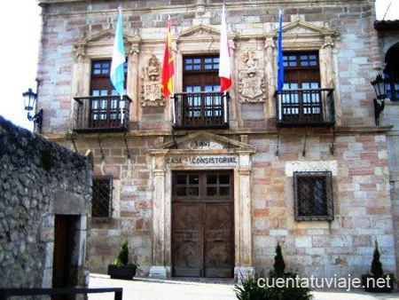 Ayuntamiento de San Vicente de la Barquera.